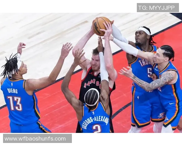 勇士与猛龙激战全场精彩回顾2018年12月13日篮球盛宴 勇士与猛龙激战全场精彩回顾2018年12月13日篮球盛宴