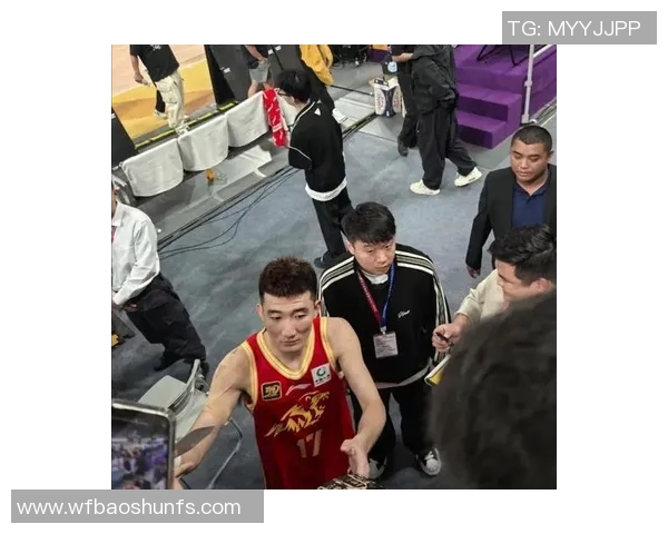 孙铭徽：从青涩少年到篮球场上的璀璨明星之路探秘