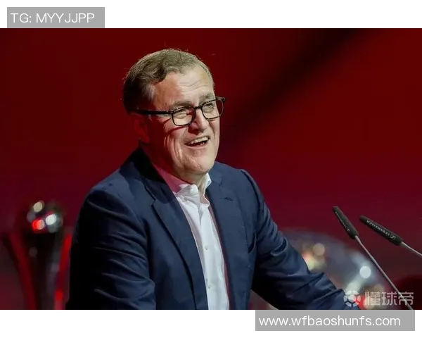 莱万回归旧主战拜仁球迷怒斥其忘恩负义情绪高涨 莱万回归旧主战拜仁球迷怒斥其忘恩负义情绪高涨