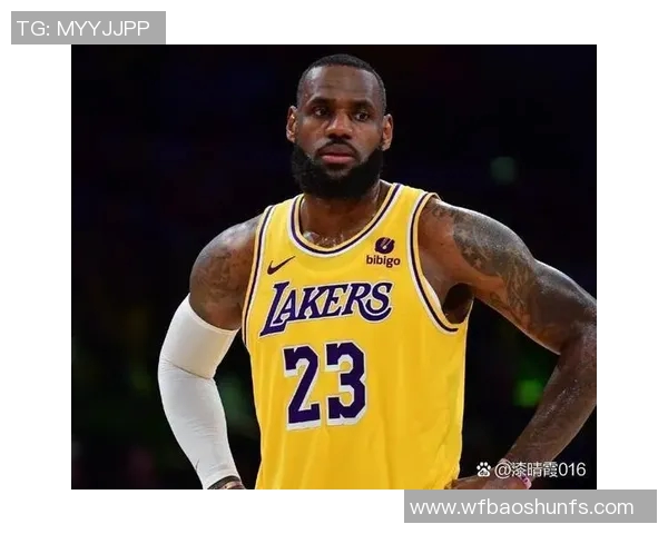 詹姆斯的传奇之路：从篮球新星到全球体育偶像的成长历程