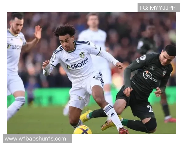 利兹联主场迎战女王队期待激烈对抗与精彩进球的较量